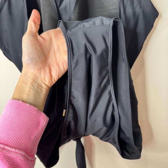 Summersalt Black High Neck Low Back Tie Waist One-piece Swimsuit Sz 22 - Picture 9 of 10